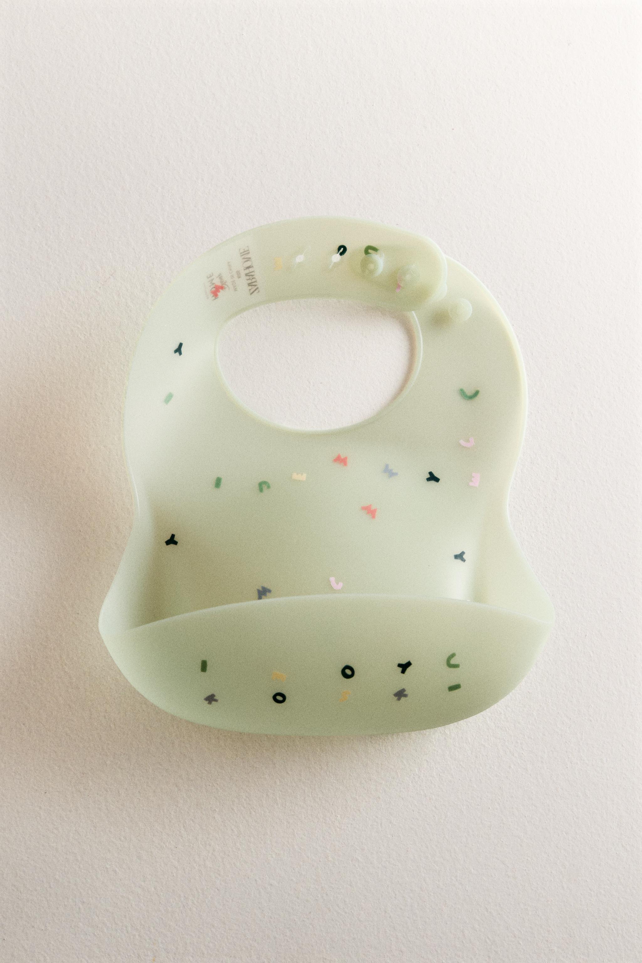 MICKEY & MINNIE ©DISNEY SILICONE BABY BIB